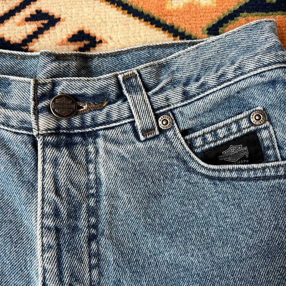 Vintage 90s Harley Davidson Jean shorts - Picture 4 of 11